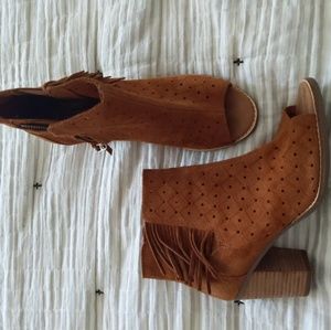 Tom's Peep Toe bootie